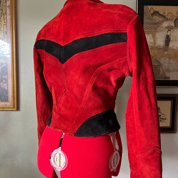 RARE & RESTORED 80s Chia Red and Black Cropped Thriller Suede Jacket - Picture 4 of 11